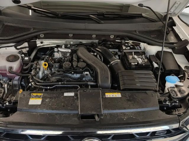 Volkswagen T-Roc 1.5 TSI DSG R-Line