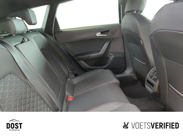 Seat Leon 1.5 eTSI FR-lijn Sportstourer