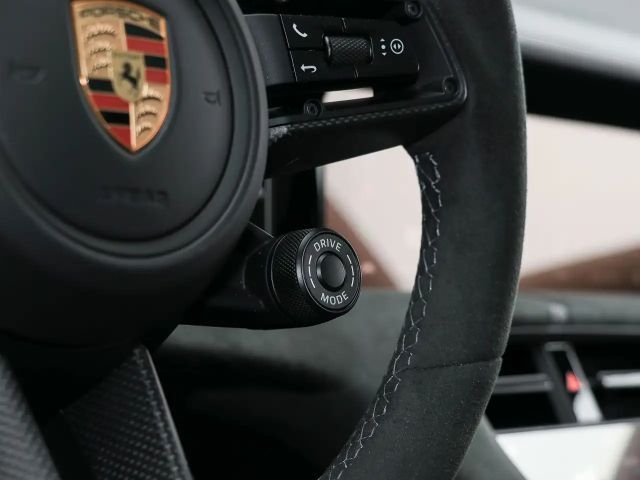 Porsche Taycan GTS Sport Turismo