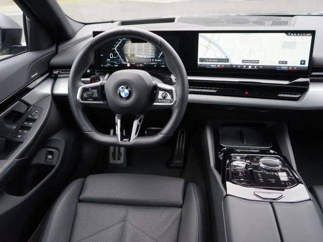 BMW 520 520d M-Sport Sedan xDrive