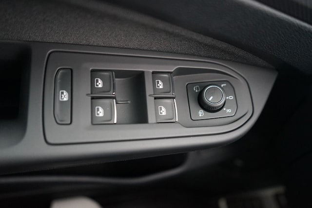 Volkswagen Golf 1.5 eTSI Golf VIII