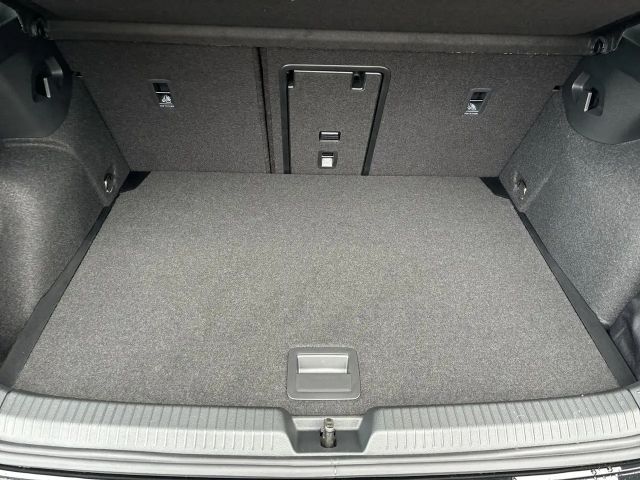 Volkswagen Golf DSG Sport