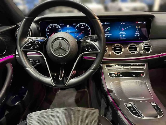 Mercedes-Benz E 200 AVANTGARDE Estate