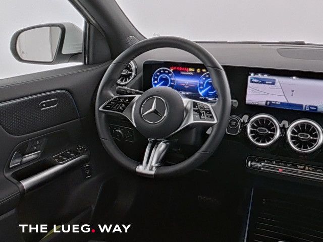 Mercedes-Benz EQA 300 4MATIC