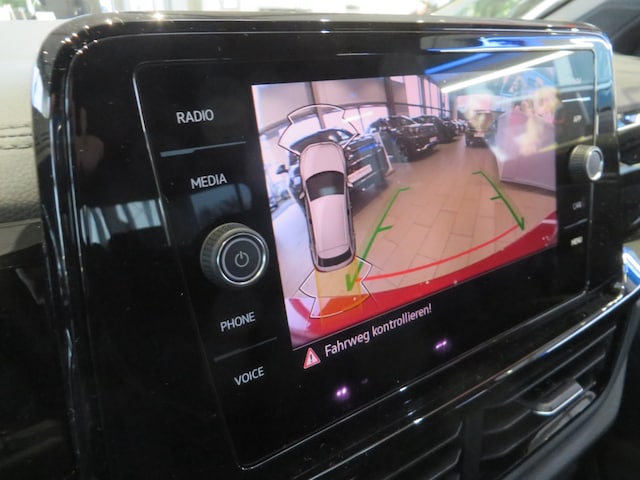 Volkswagen T-Roc 1.5 TSI DSG R-Line