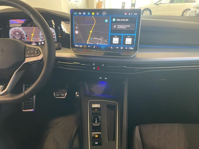 Volkswagen Golf 1.0 TSI DSG Pro