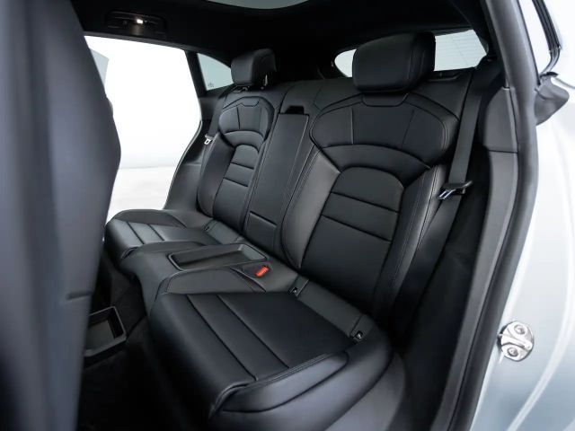 Porsche Taycan 4 Cross Turismo