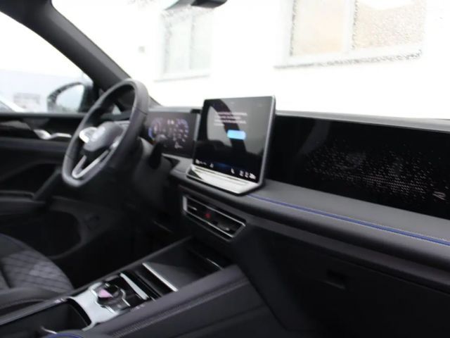 Volkswagen Tiguan 4Motion DSG R-Line