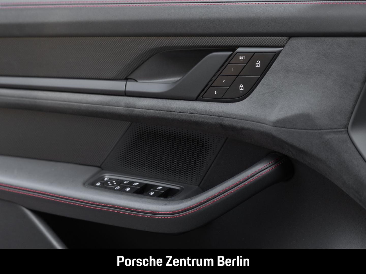 Porsche Taycan GTS Sport Turismo