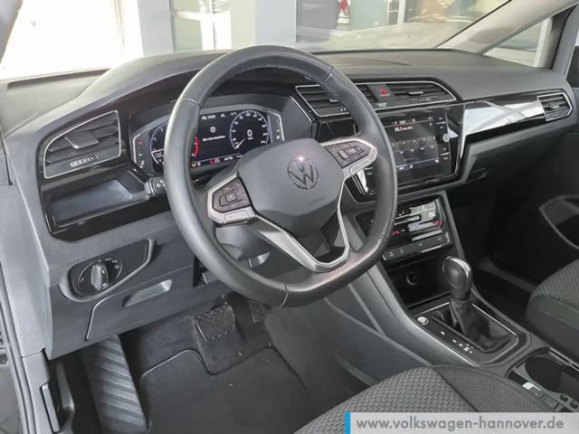 Volkswagen Touran 1.5 TSI DSG R-Line