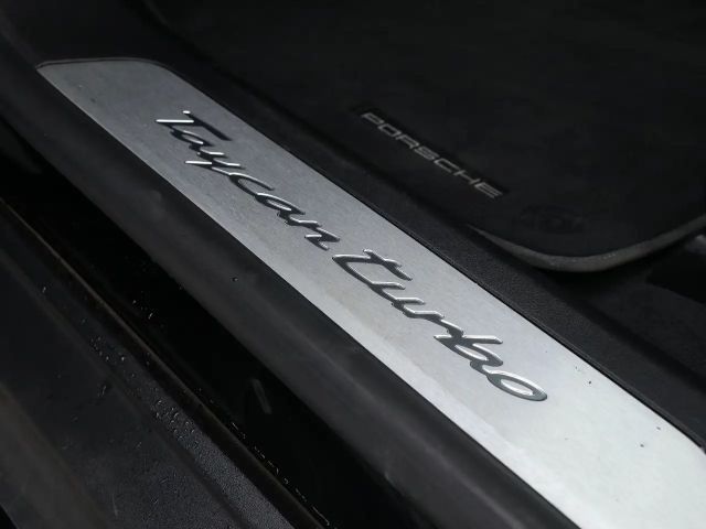 Porsche Taycan Turbo