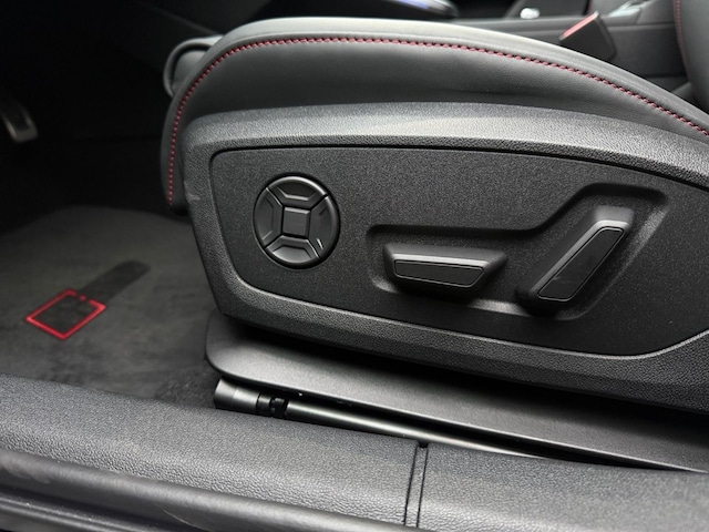 Audi RS3 Quattro S-Tronic Sedan