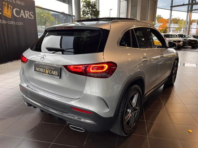 Mercedes-Benz GLA 250 4MATIC AMG Line