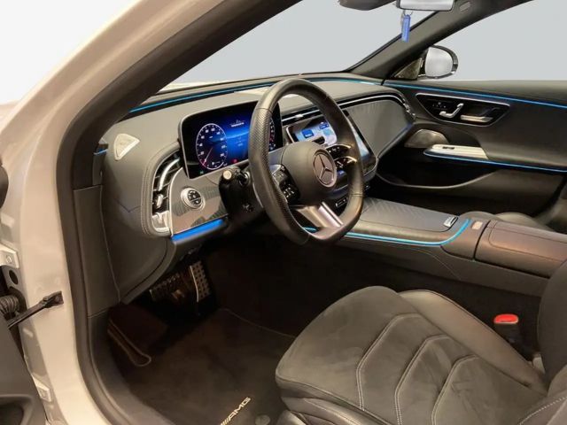 Mercedes-Benz E 300 E 300 e