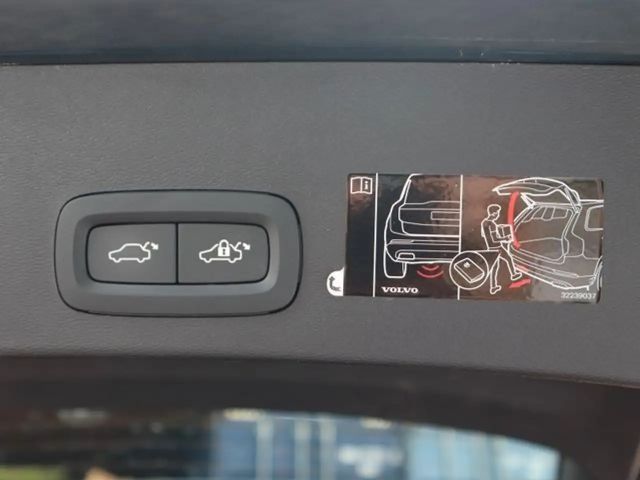 Volvo XC40 Momentum
