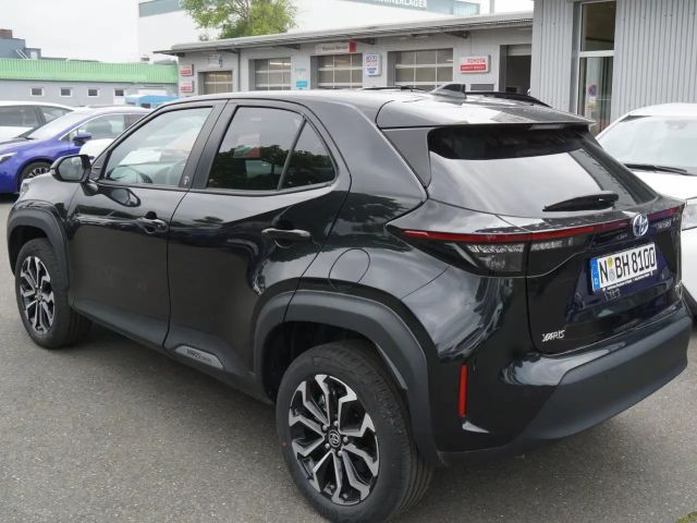 Toyota Yaris Cross Team D