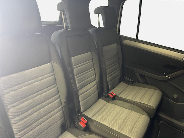 Volkswagen Touran 1.5 TSI R-Line