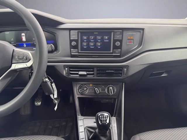 Volkswagen Polo Basis