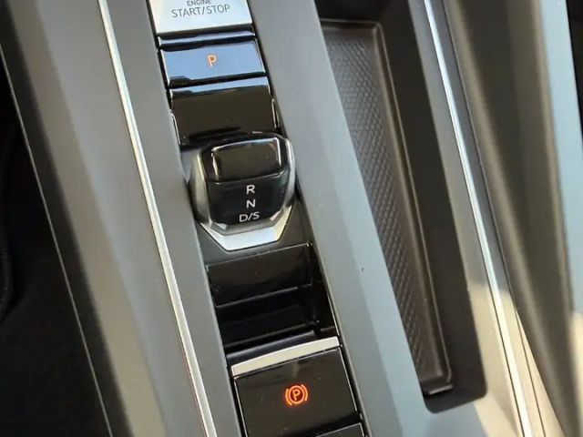 Volkswagen Golf 1.5 eTSI Life Variant