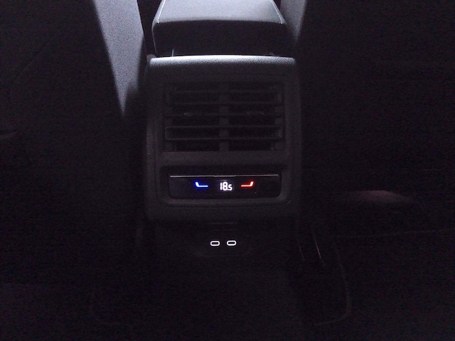 Volkswagen Golf Life Variant