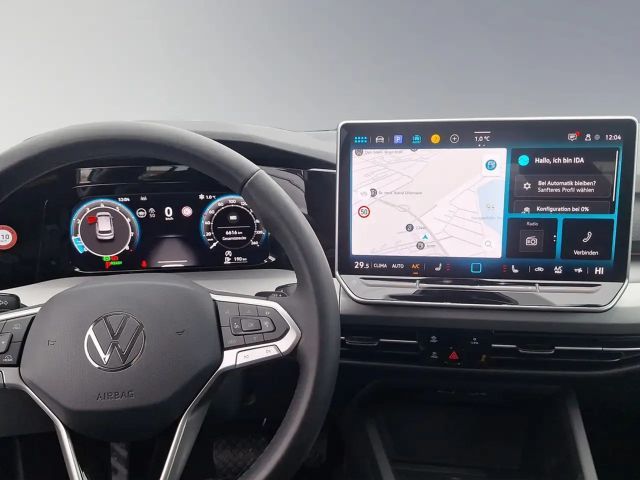 Volkswagen Golf 1.5 eTSI DSG Golf VIII Life