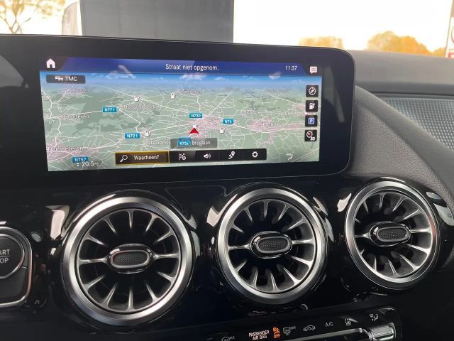 Mercedes-Benz EQA 300 4MATIC