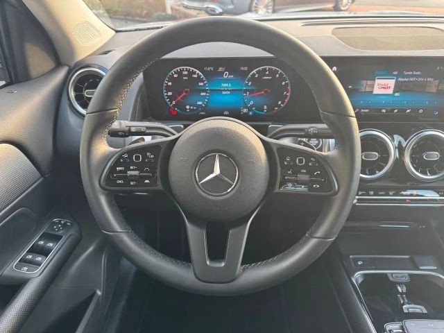 Mercedes-Benz GLB 200 4MATIC Style