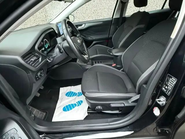 Ford Focus Cool & Connect Wagon