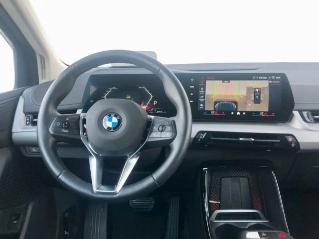 BMW 220 220i Active Tourer