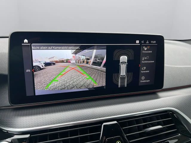 BMW 520 520d M-Sport Touring