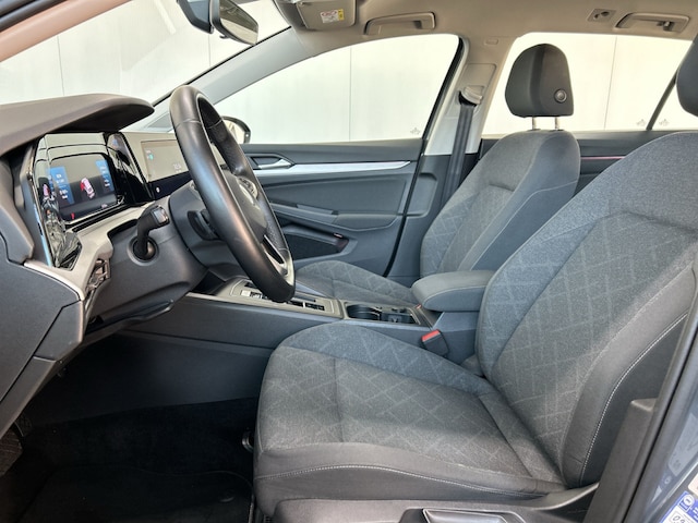 Volkswagen Golf 1.5 eTSI DSG Life Variant