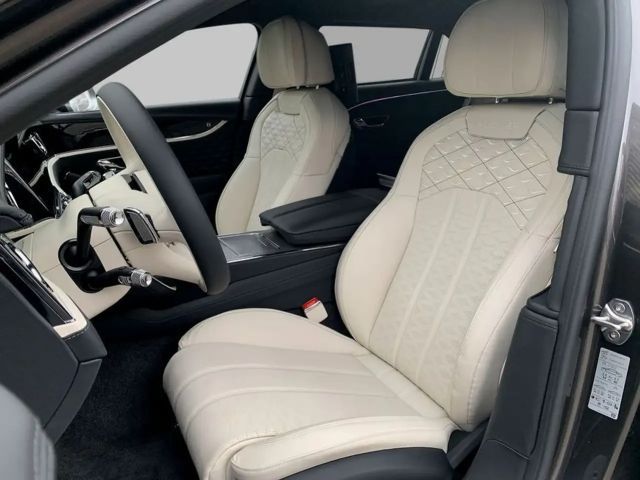 Bentley Flying Spur Hybrid V8