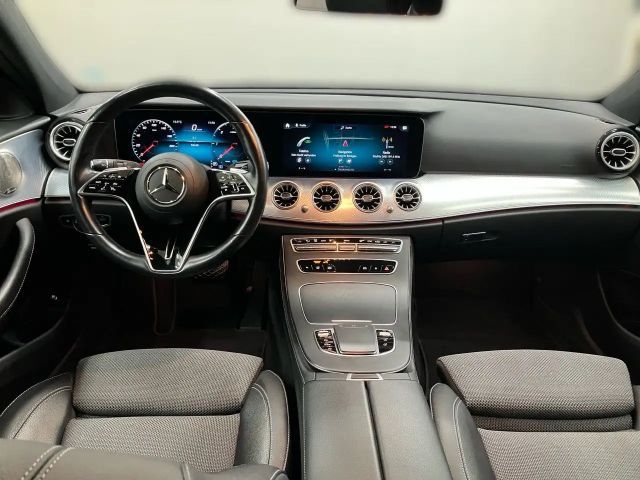 Mercedes-Benz E 220 AVANTGARDE E 220 d Estate