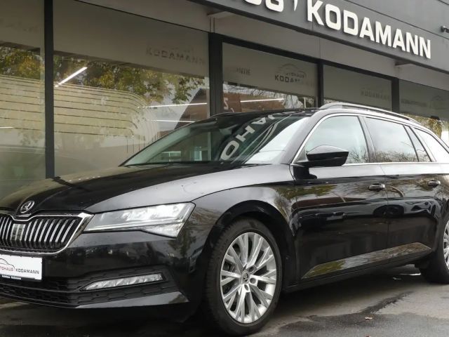 Skoda Superb *Memory Sitz*Vollleder*Panoramadach*AHK*