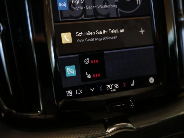 Volvo XC60 AWD Dark Plus