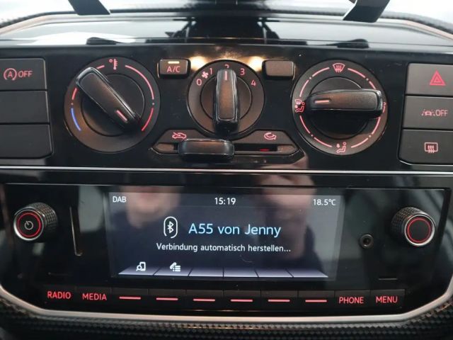 Volkswagen up! Move Move up!