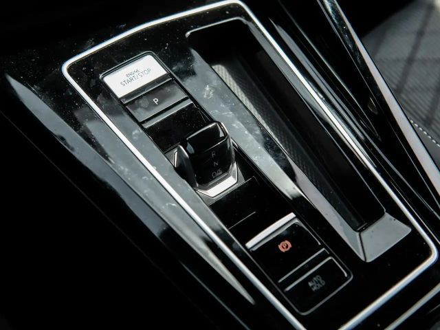 Volkswagen Golf DSG R-Line Style