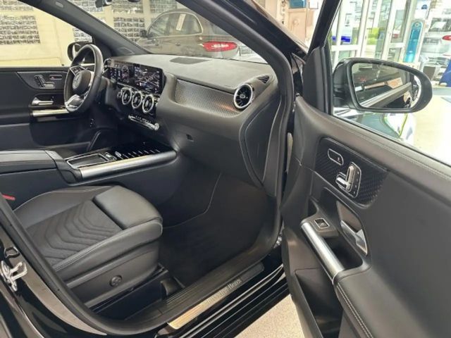 Mercedes-Benz B 180 Progressive Sedan