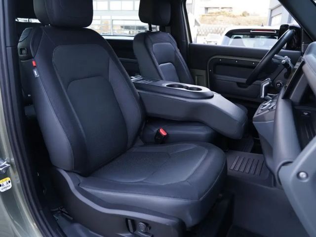 Land Rover Defender 90 Dynamic HSE