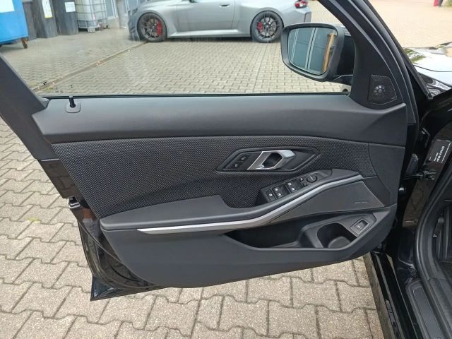 BMW 320 320i Advantage pakket Touring