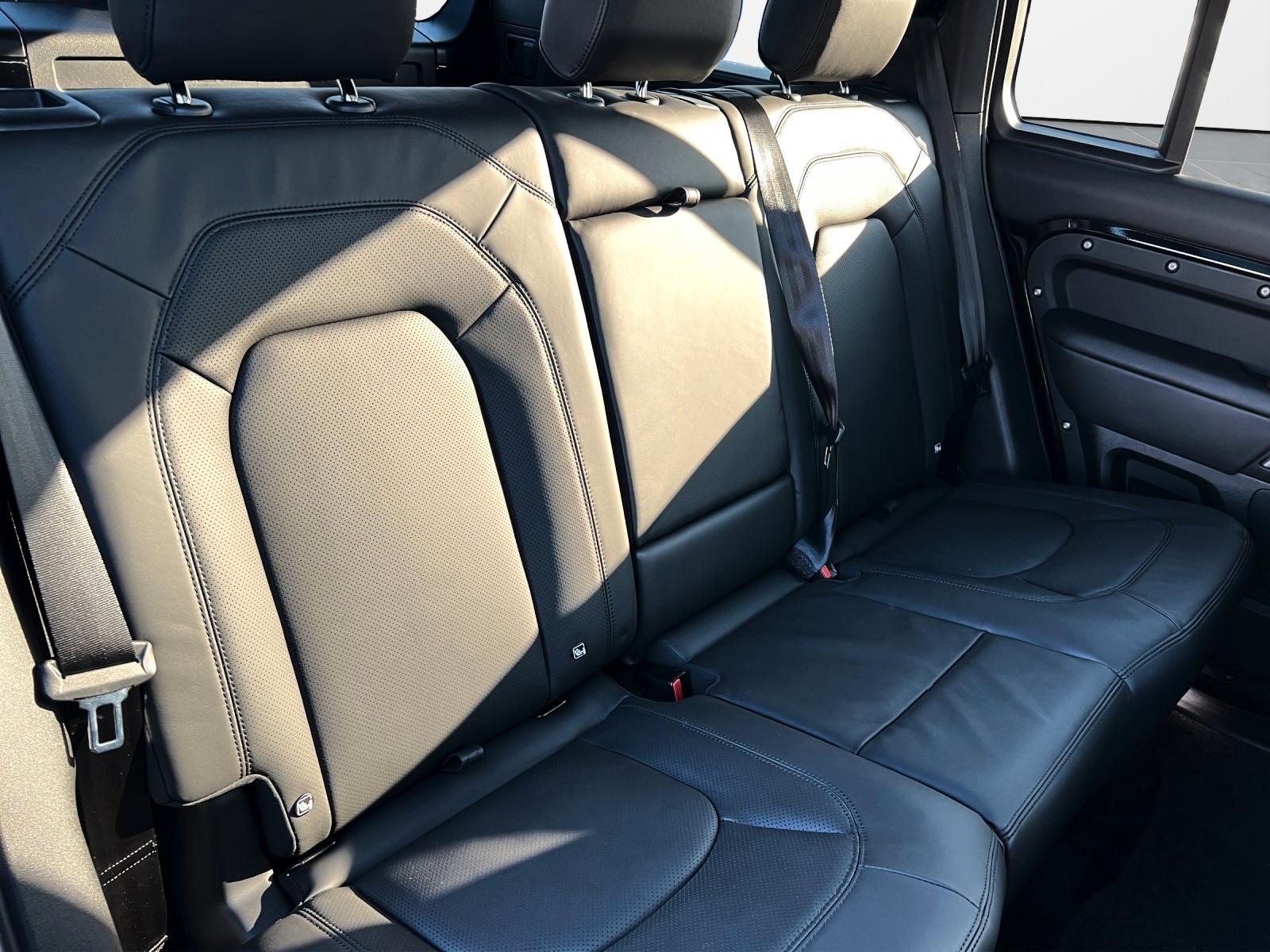 Land Rover Defender 110 Dynamic HSE