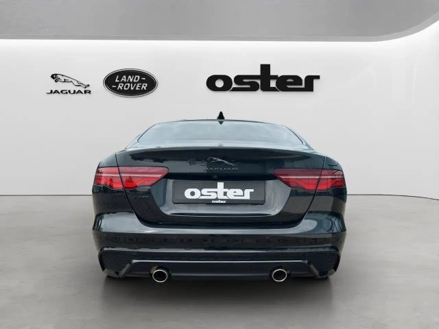 Jaguar XE P250 R-Dynamic