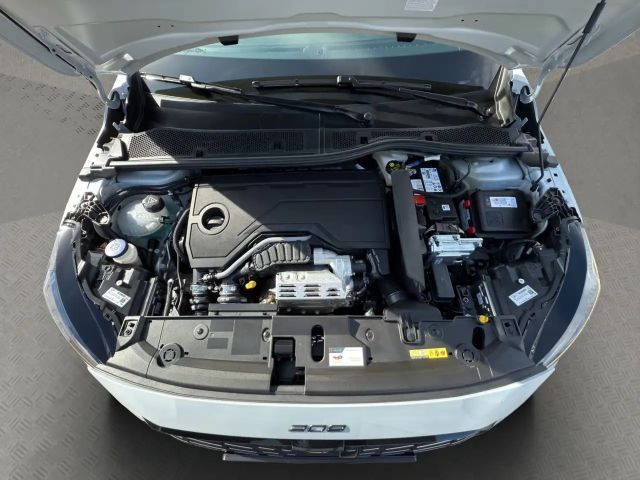 Peugeot E-208 GT-Line Hybrid