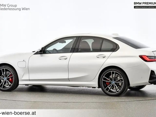 BMW 330 330e Sedan xDrive