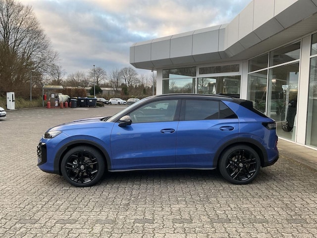 Volkswagen T-Roc 1.5 eTSI DSG R-Line