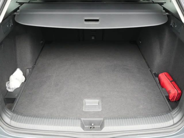 Volkswagen Golf DSG Golf VIII Life Variant