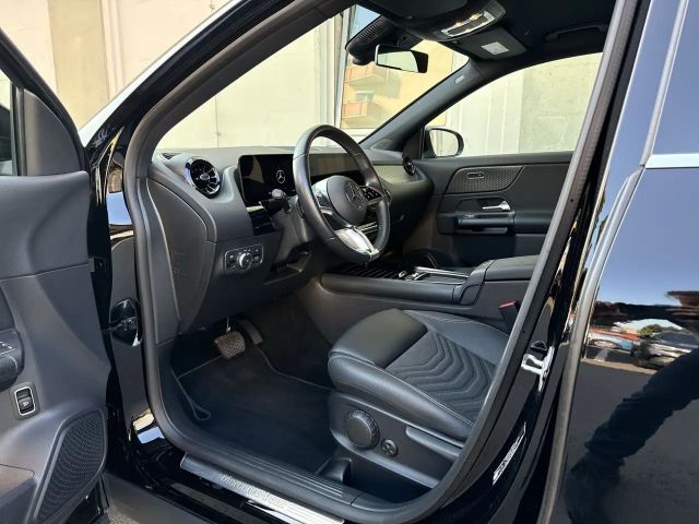 Mercedes-Benz GLA 200 PTS Cam Navi Wide LED SHZ EASY-PACK