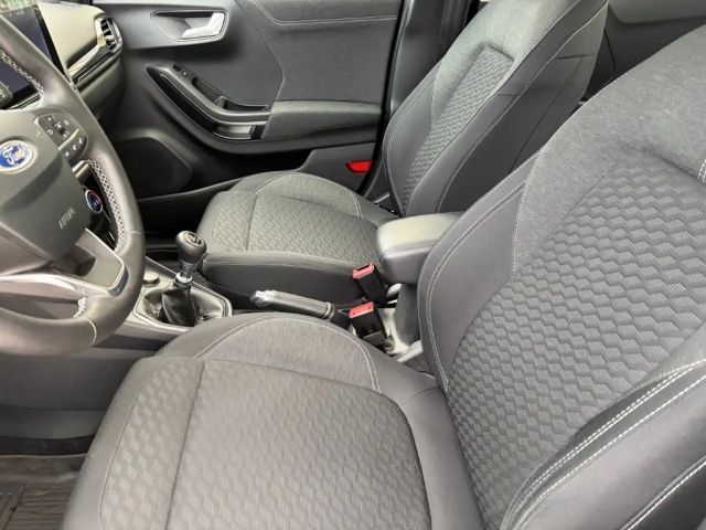 Ford Puma EcoBoost Titanium