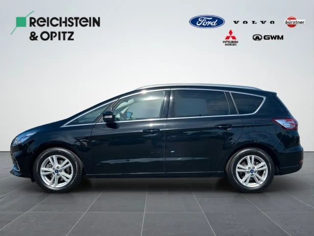 Ford S-Max Titanium