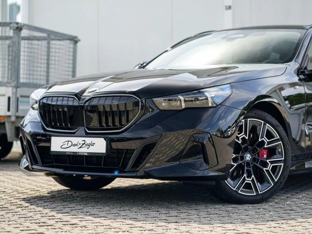 BMW 540 540d M-Sport Touring xDrive